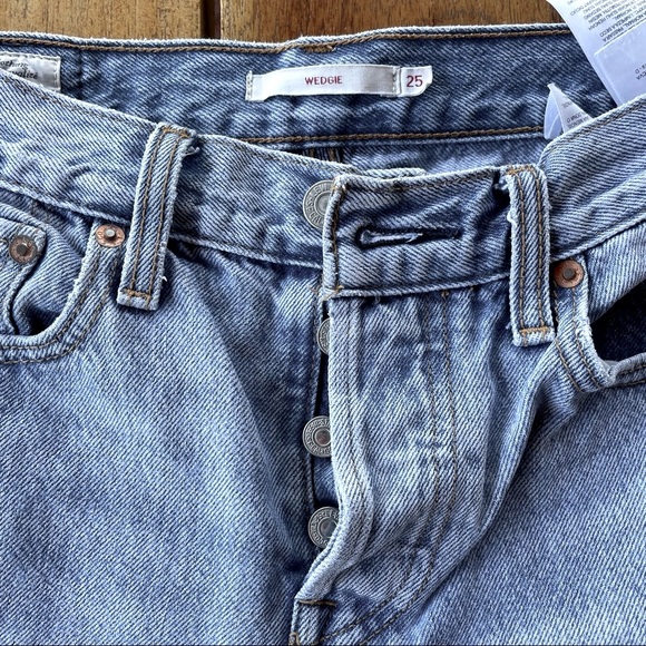 Levis Wedgie 25 - Picture 11 of 16
